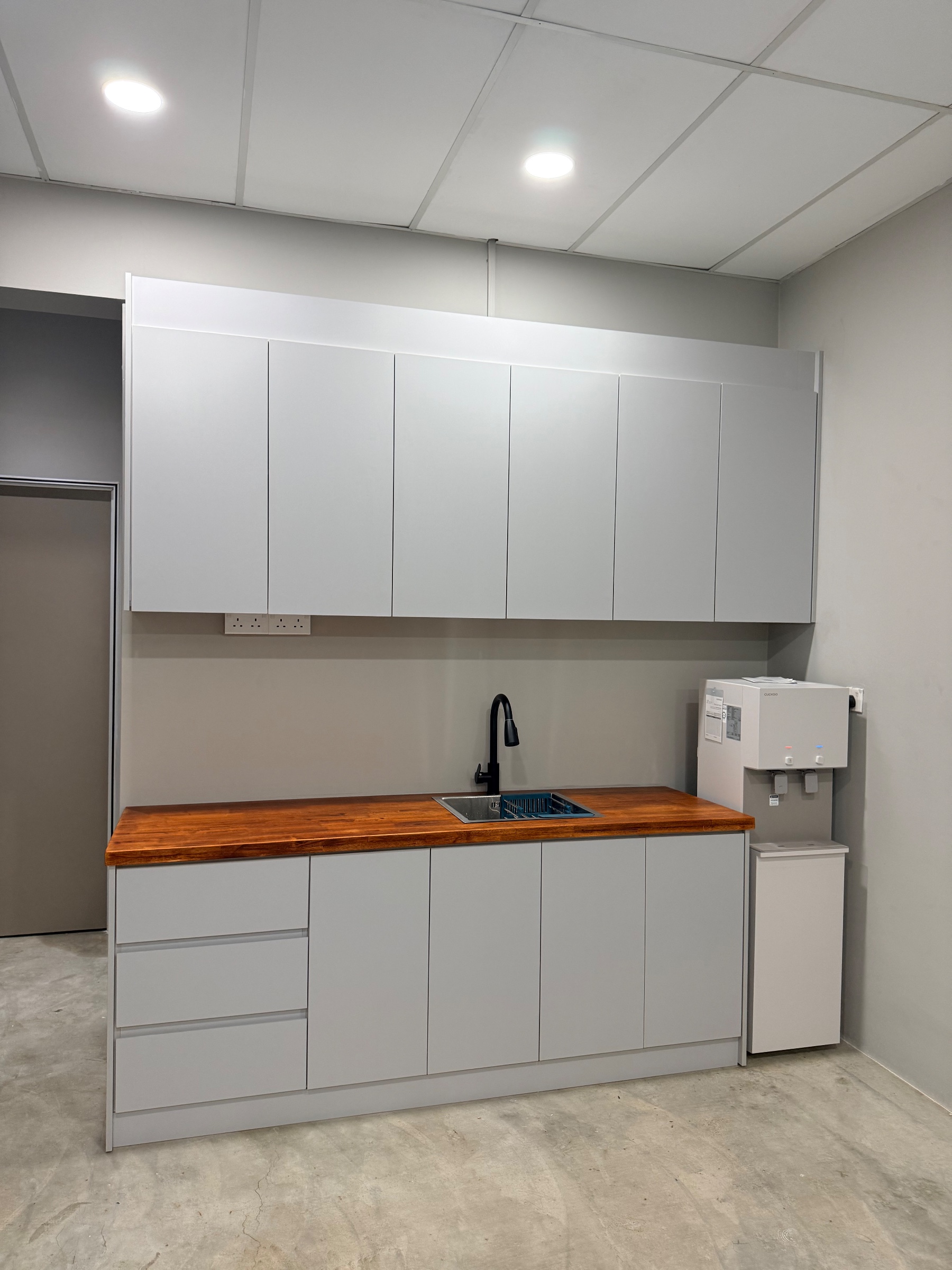 Hillpark - Modern Office Pantry Cabinet, Commercial / office, Puncak Alam completed project, photo 6